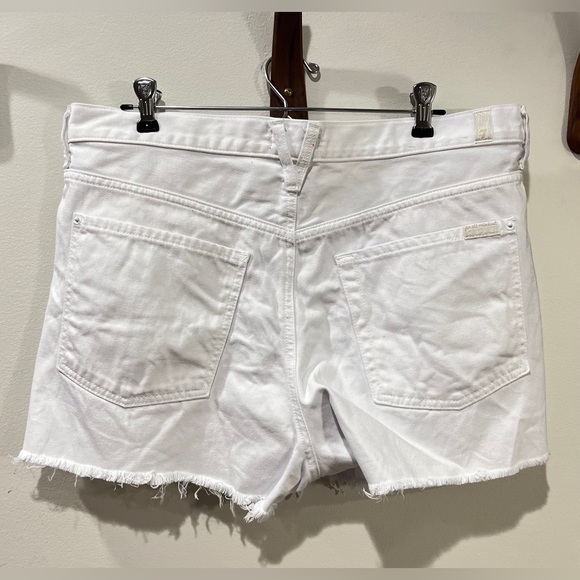 NWOT 7 For All Mankind Monroe Shorts White Denim Cutoff Button Fly Size 31 - Picture 7 of 14